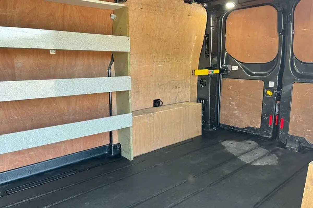 2018-ford-transit-custom-20tdci-300-l1h1-limited-130pseu6-panel-van-big-32