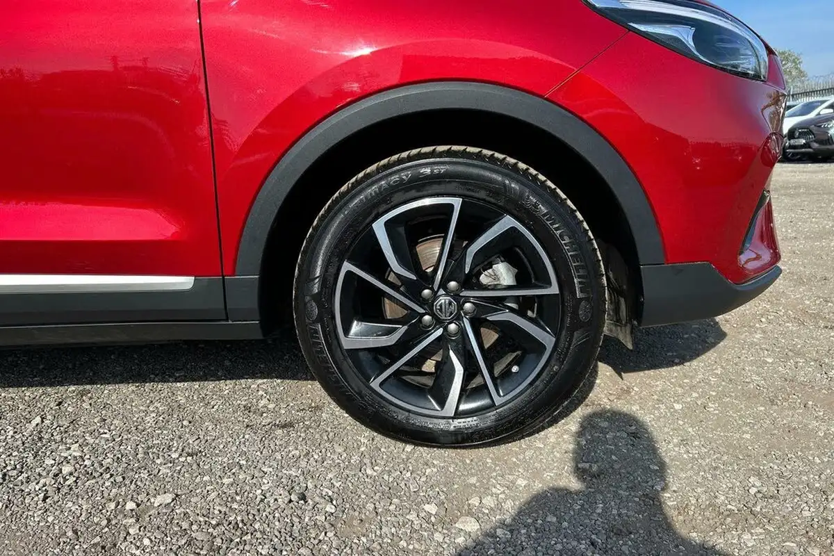 2024-mg-zs-suv-10t-gdi-exclusive-big-4