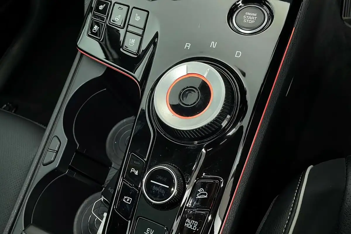 2023-kia-sportage-16-t-gdi-gt-line-s-261bhp-awd-phev-auto-big-11