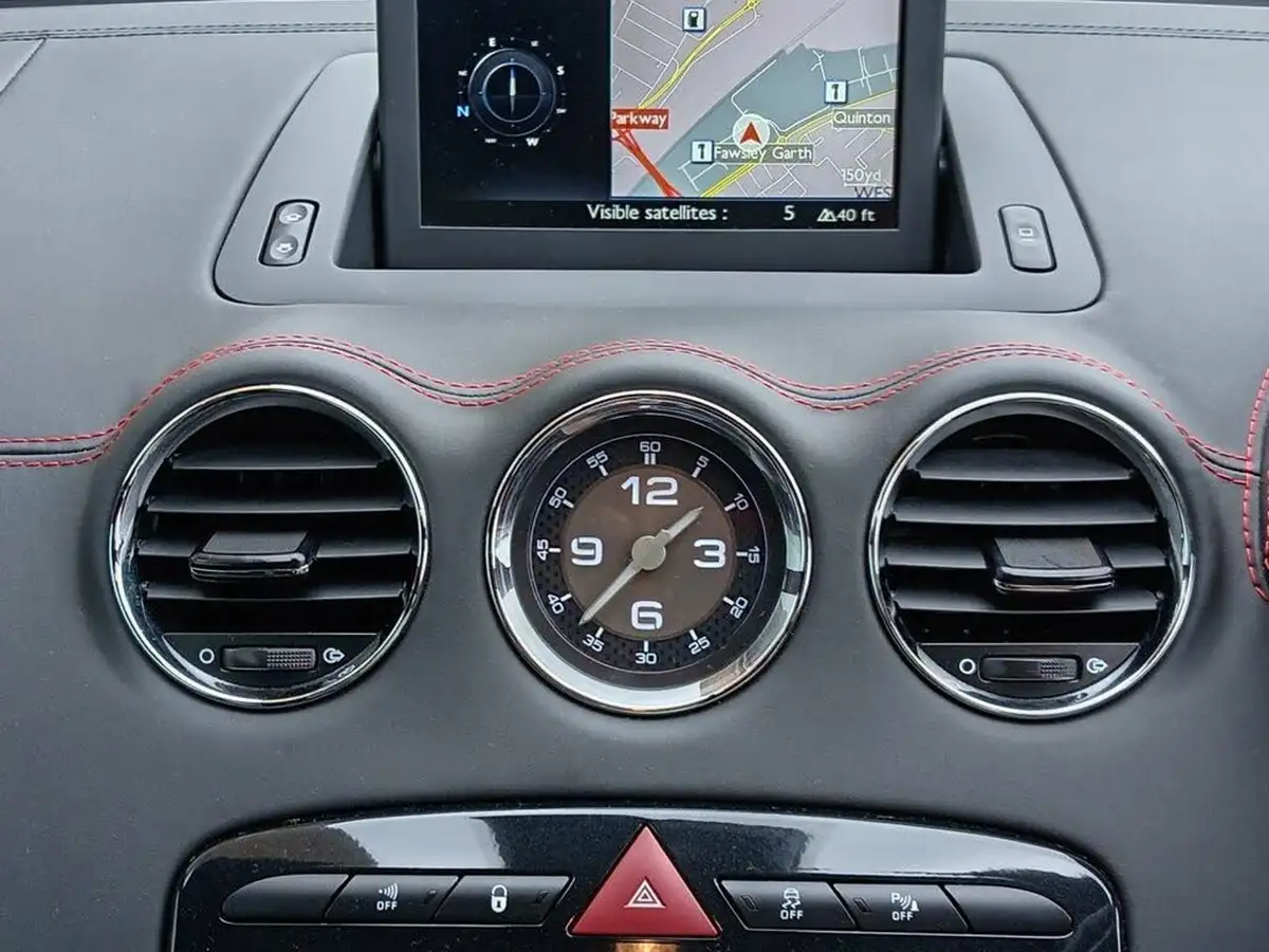 2015-peugeot-rcz-16-r-big-4