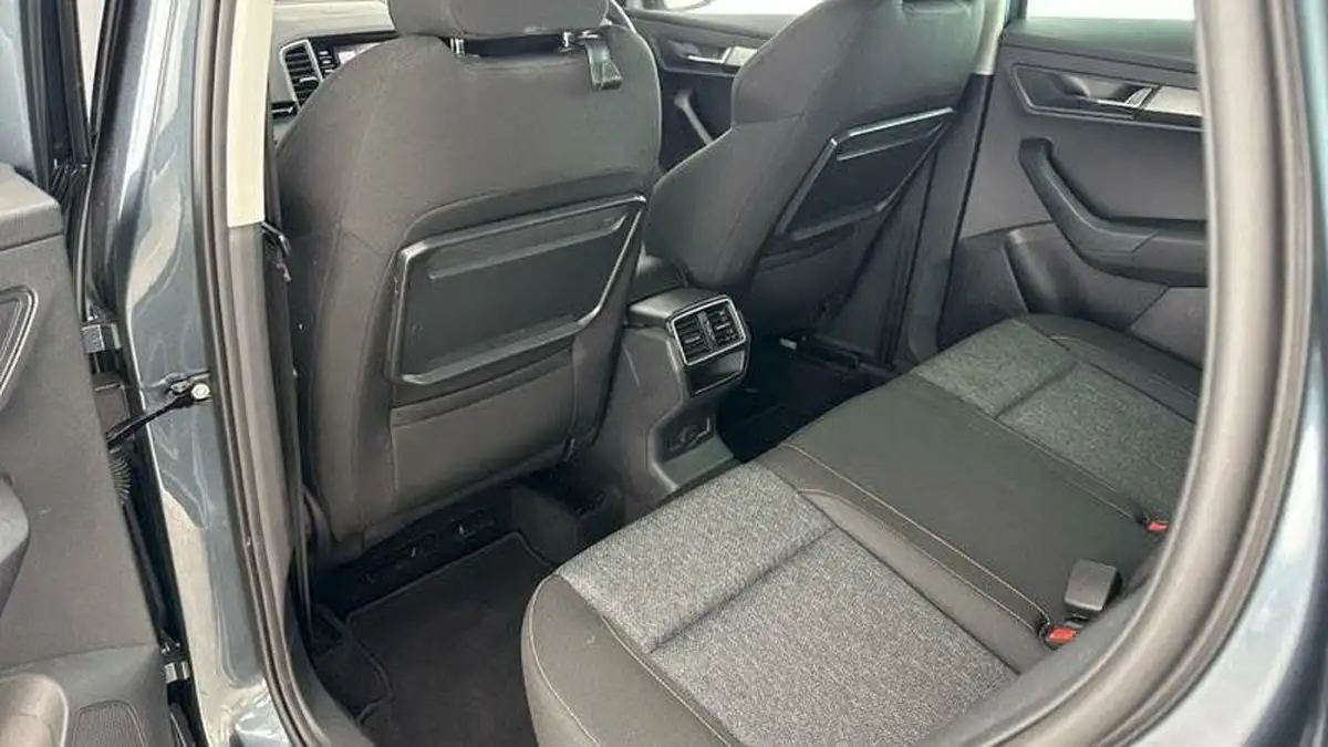2021-skoda-karoq-15-tsi-se-drive-big-32