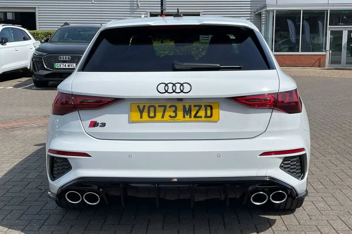 2024-audi-s3-20-tfsi-black-edition-310ps-sportback-5d-big-4