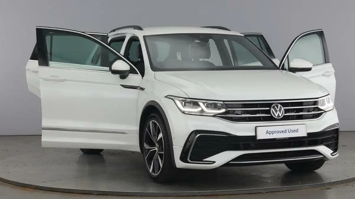 2022-volkswagen-tiguan-15-tsi-r-line-big-8