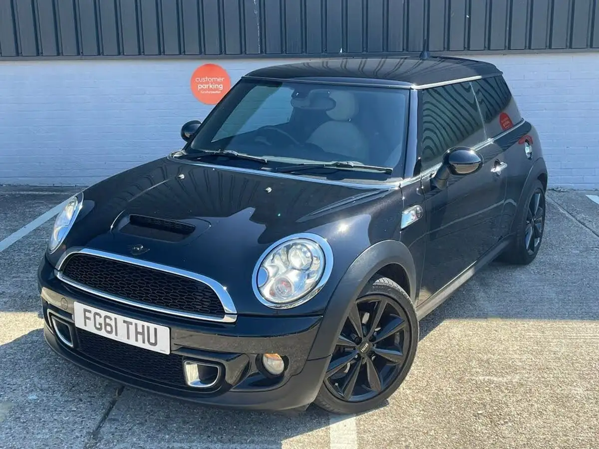 2011-mini-cooper-20td-cooper-sd-hatchback-3d-big-63