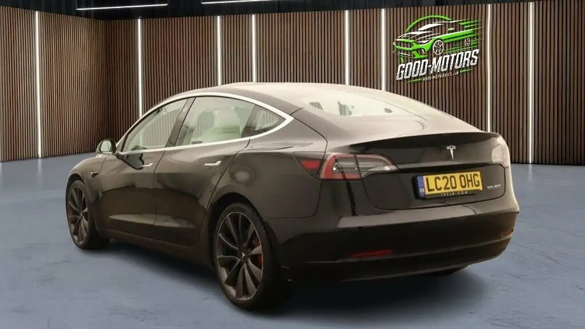 2020-tesla-model-3-e-performance-big-6