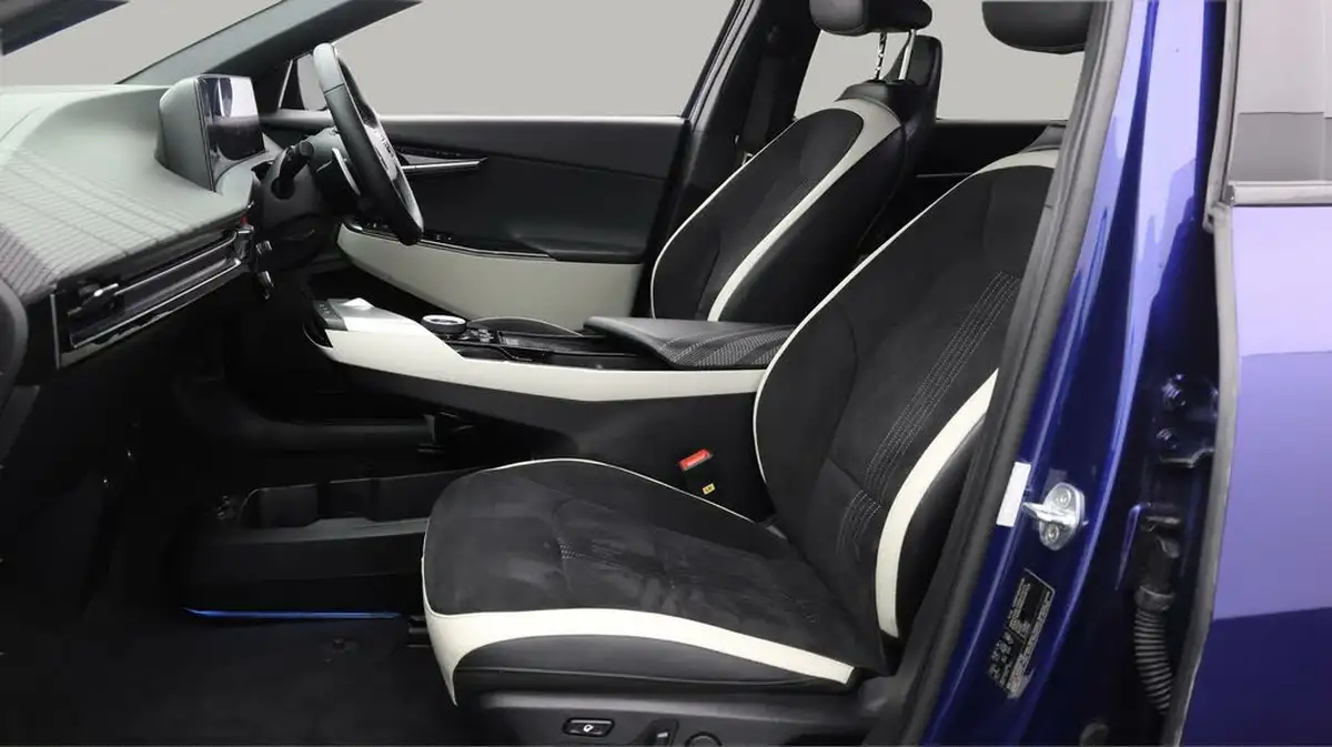 2022-kia-ev6-e-gt-line-320bhp-awd-heat-pump-big-13