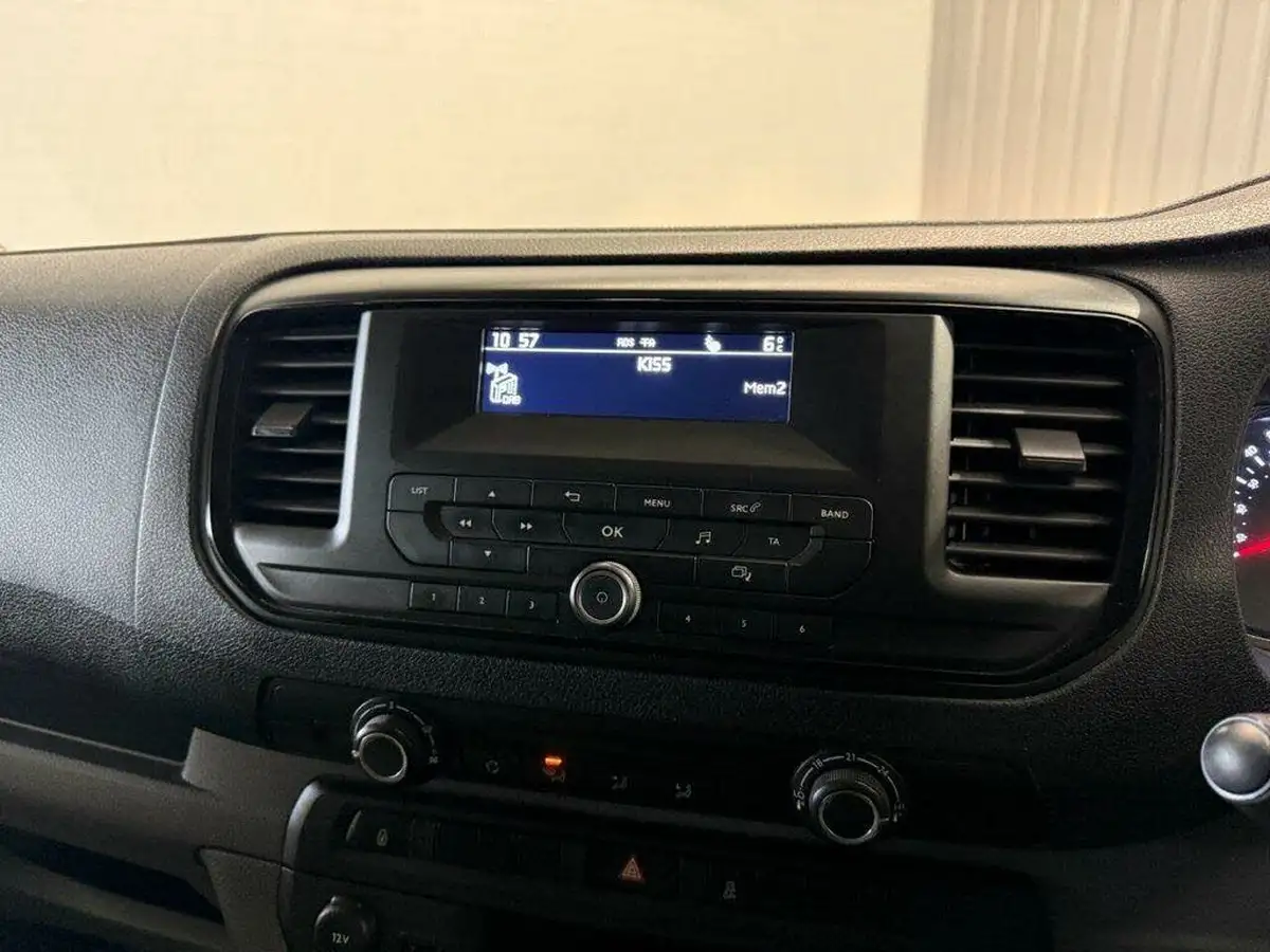 2017-citroen-dispatch-16bluehdi-x-m-1000-95pseu6-big-23