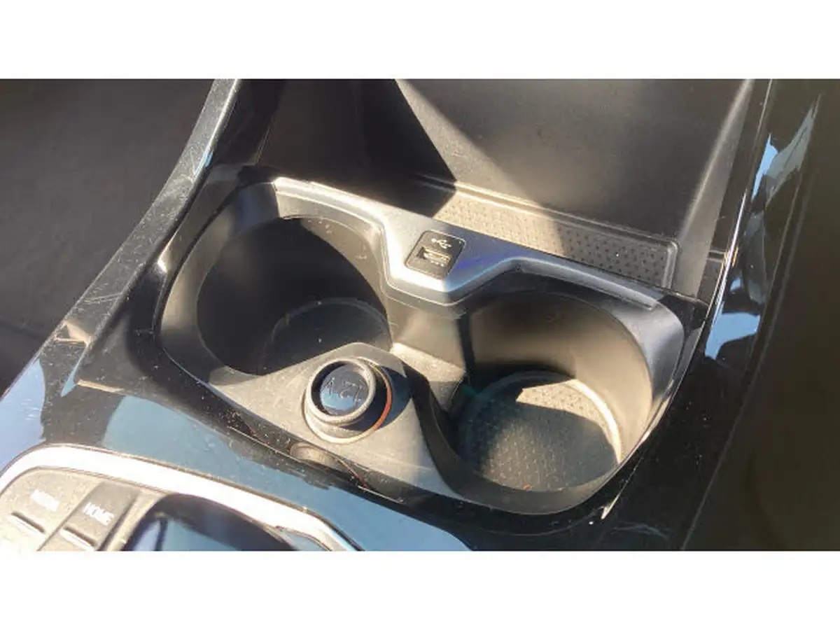 2020-bmw-1-series-20td-120d-xdrive-m-sport-big-27