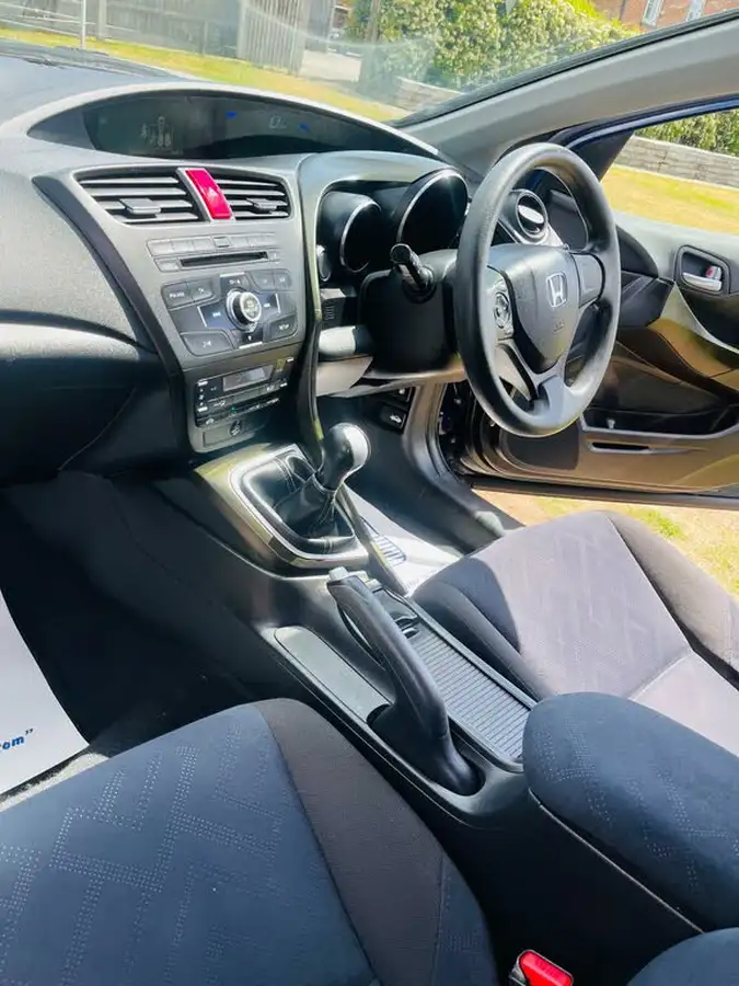 2013-honda-civic-16td-se-big-41
