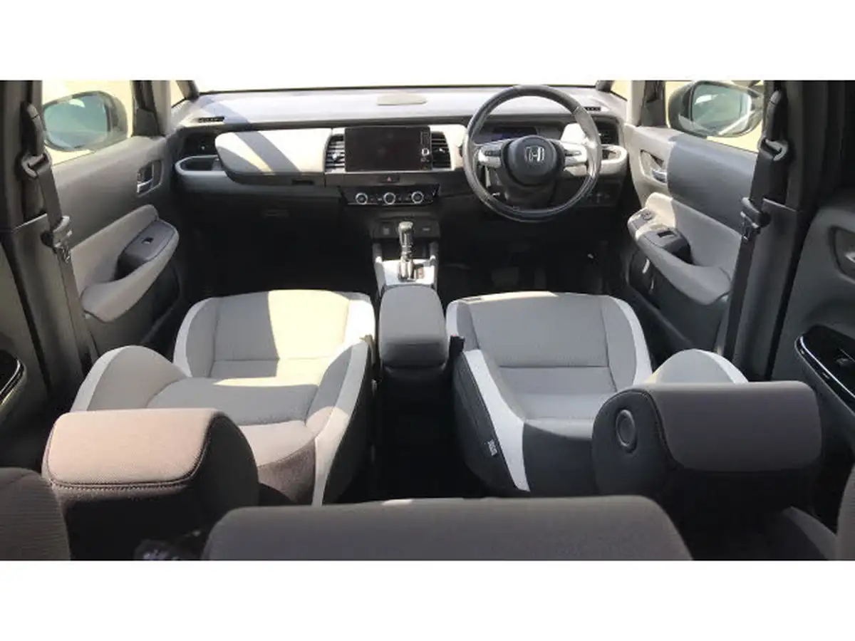 2021-honda-jazz-15-i-mmd-crosstar-ex-109ps-two-tone-big-3