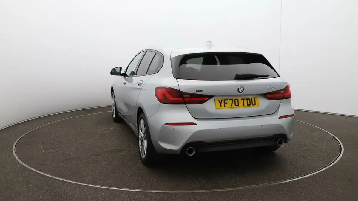 2020-bmw-1-series-big-53