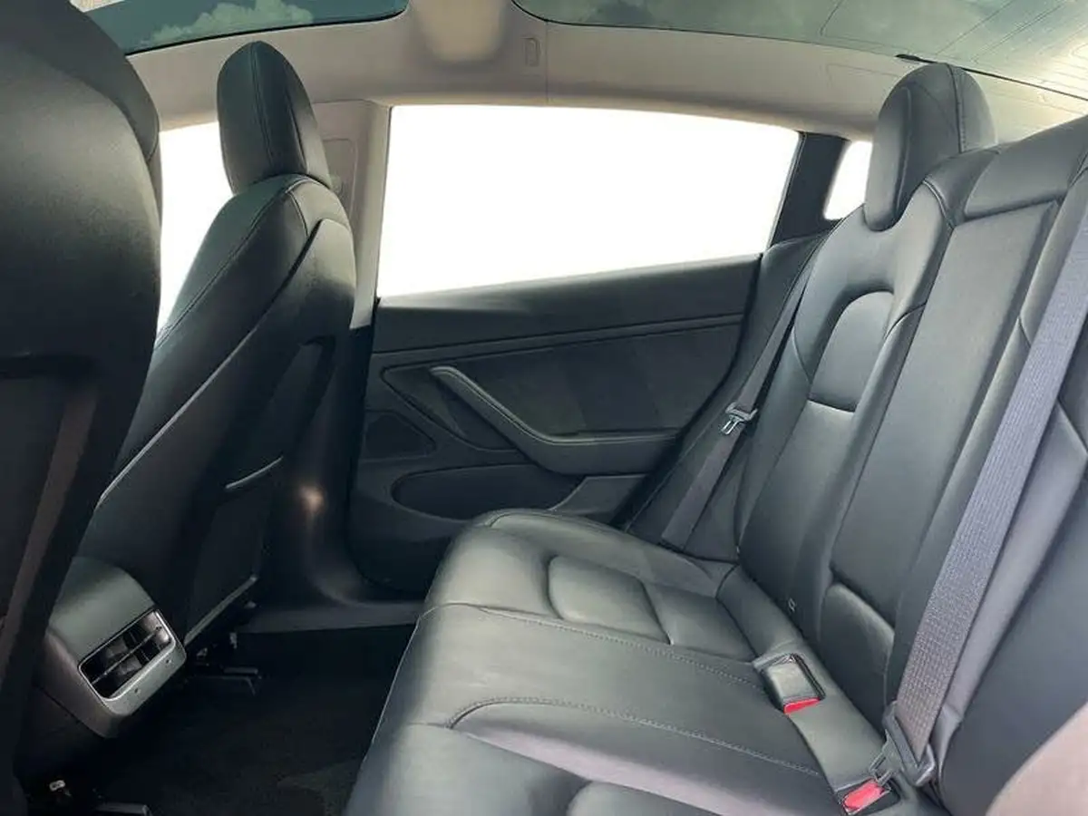 2020-tesla-model-3-e-long-range-big-3