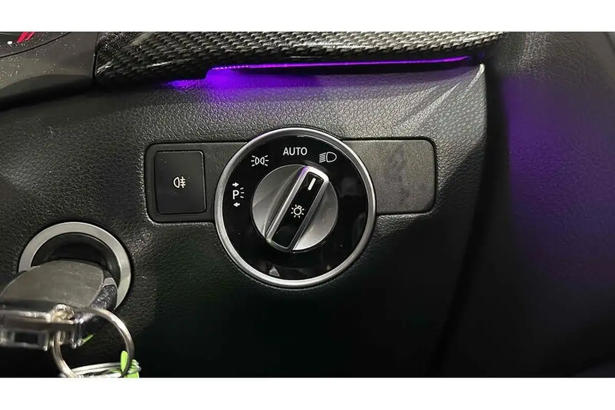 2016-mercedes-benz-b-class-21d-b200-amg-line-premium-7g-dct-big-37