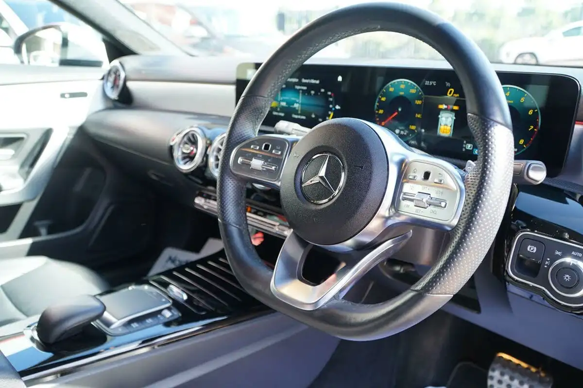 2022-mercedes-benz-cla-13-cla-180-amg-line-premium-plus-coupe-4d-big-61