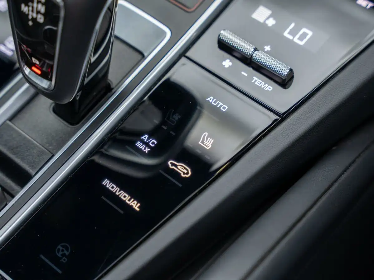 2022-porsche-cayenne-30-v6-e-hybrid-platinum-edition-462ps-station-wagon-big-19
