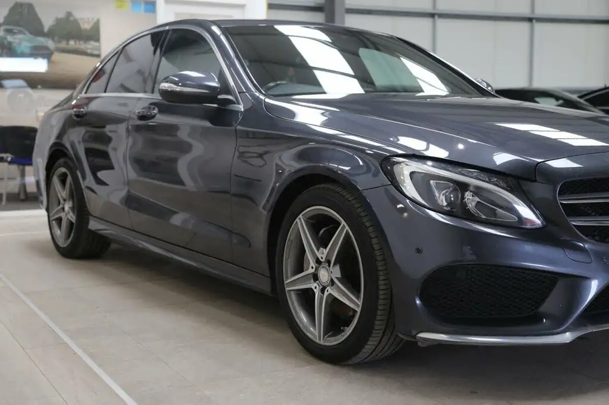 2015-mercedes-benz-c-class-21cdi-c220-amg-line-ss-saloon-4d-big-4