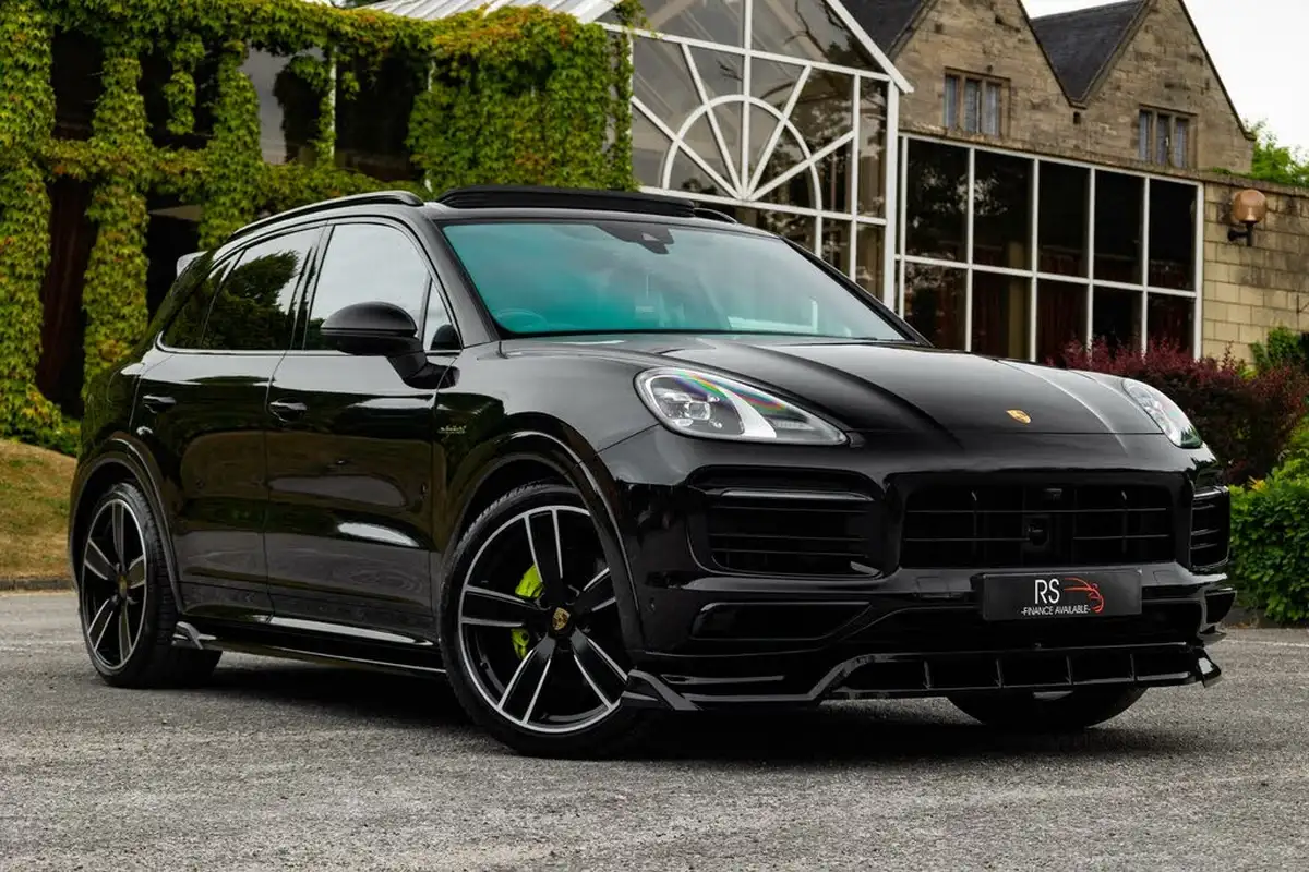 2022-porsche-cayenne-30-v6-e-hybrid-platinum-edition-462ps-station-wagon-big-0