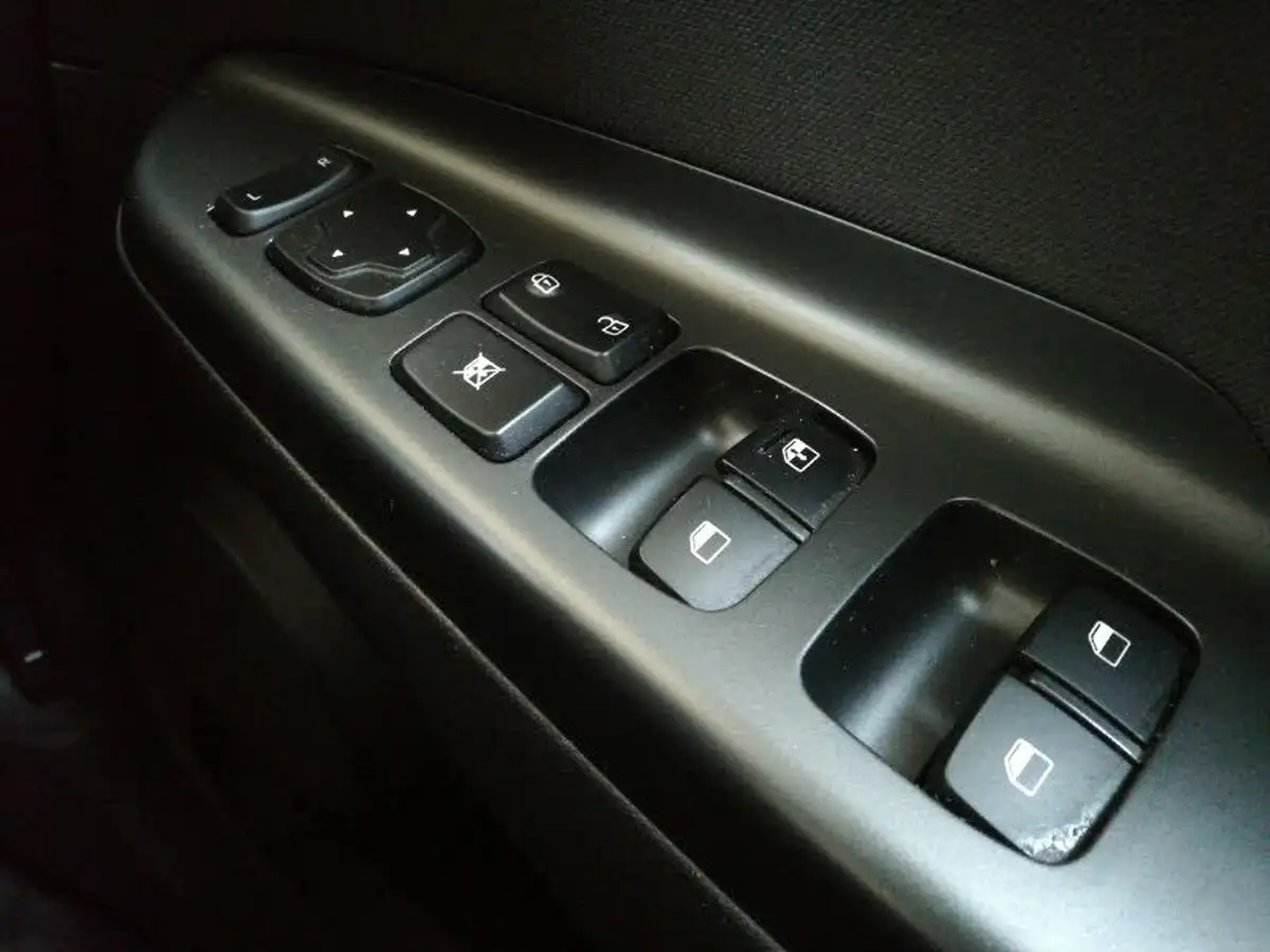 2021-hyundai-kona-16-gdi-se-connect-big-14