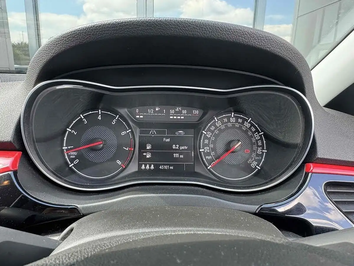 2016-vauxhall-corsa-14i-16v-turbo-red-edition-16v-3d-1364cc-big-30