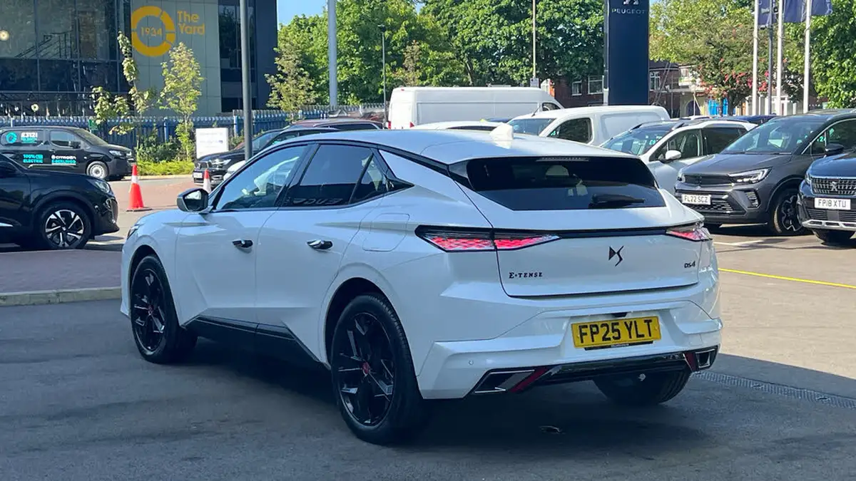 2024-ds-ds-4-e-tense-performance-line-nav-big-4