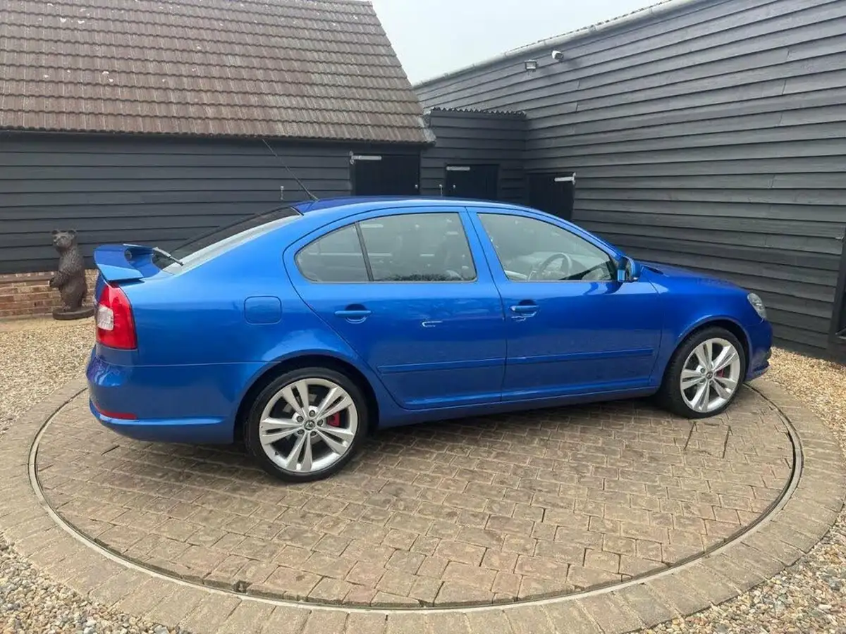 2009-skoda-octavia-20-vrs-200ps-hatchback-dsg-big-24