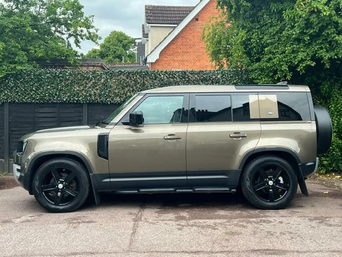 2020-land-rover-110-defender-20-d240-se-110-big-4