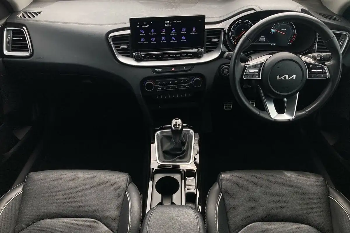 2022-kia-xceed-15-t-gdi-4-big-12