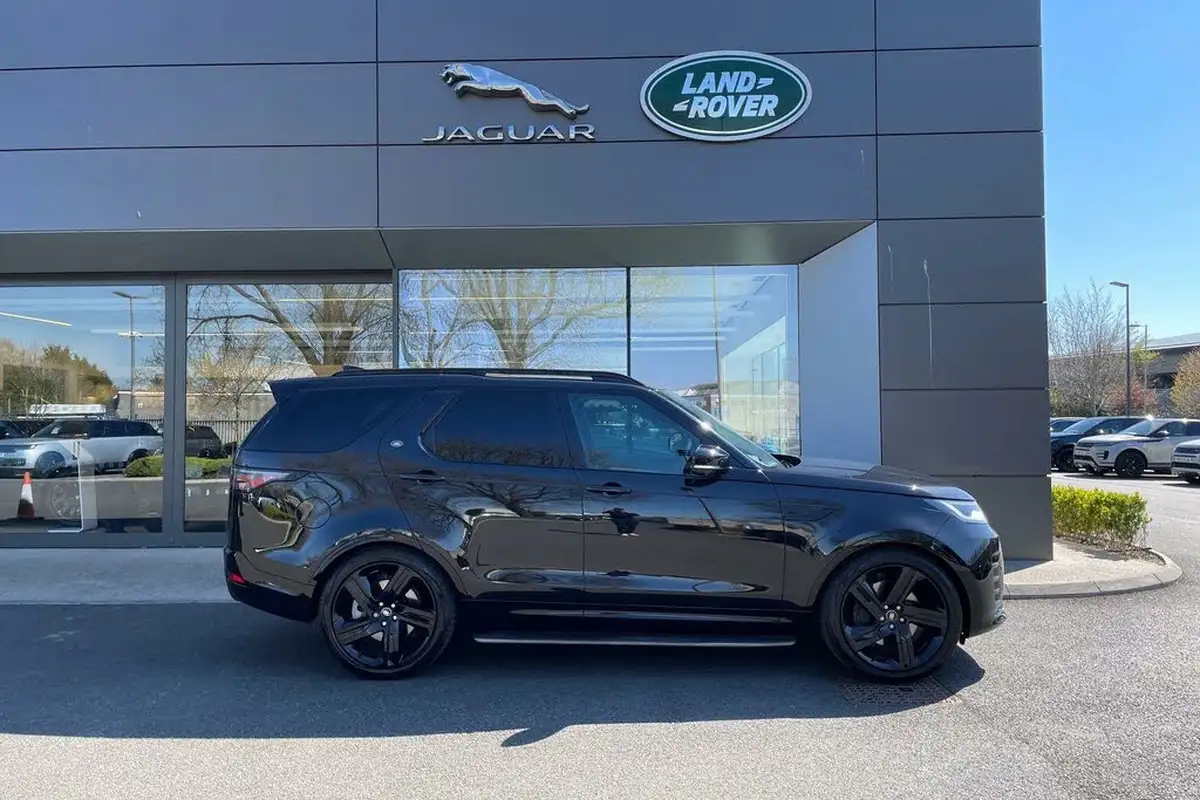 2024-land-rover-discovery-30-d350-dynamic-hse-big-1