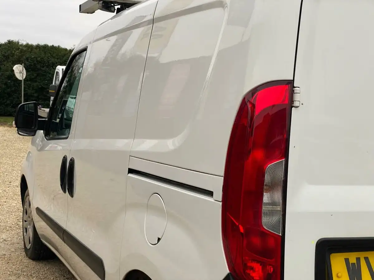 2015-fiat-doblo-cargo-13td-v-l1-refrigerated-van-big-36