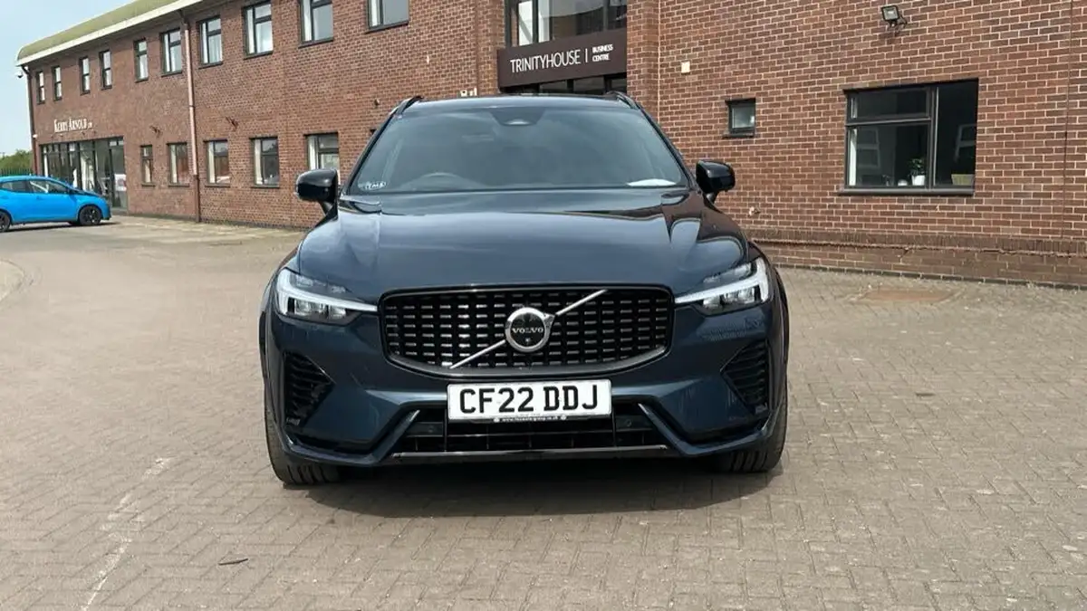 2022-volvo-xc60-20-t8-r-design-pro-455bhp-plug-in-hybrid-big-11