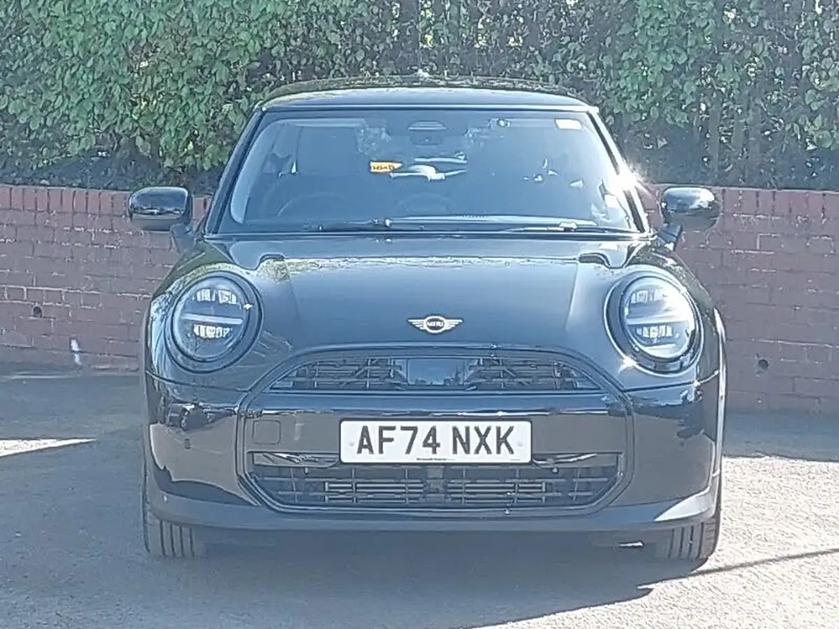 2024-mini-cooper-15-cooper-c-classic-3d-big-14