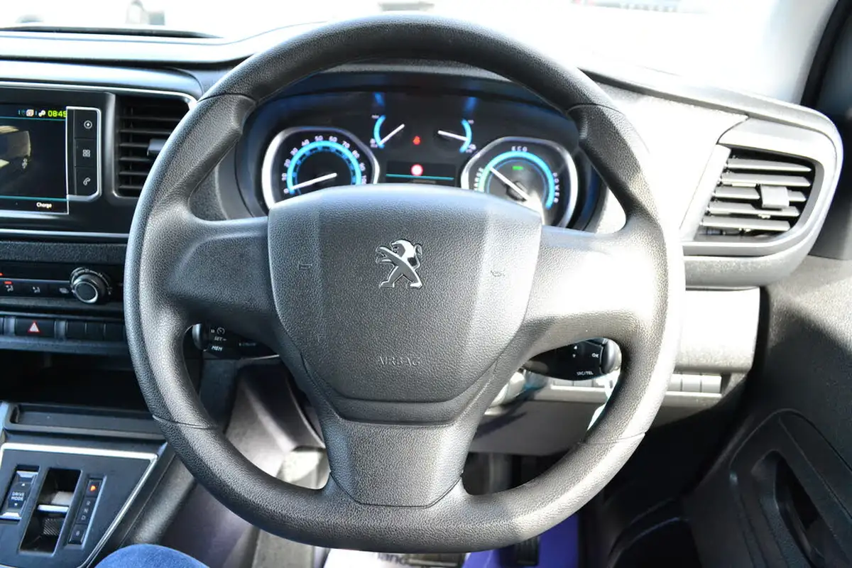 2023-peugeot-expert-e-asphalt-premium-long-75kwh-big-9
