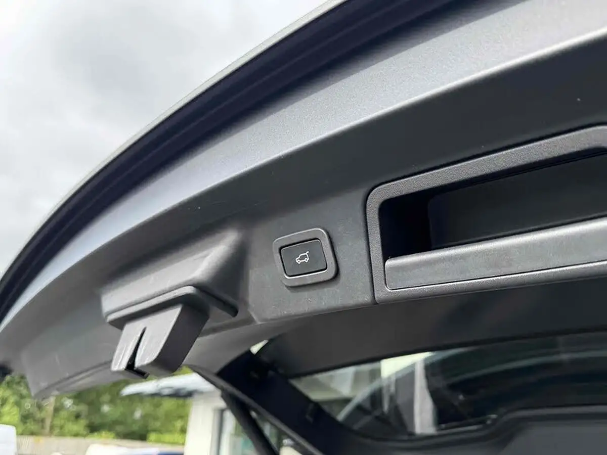 2022-land-rover-range-rover-velar-20-d200-r-dynamic-se-big-20