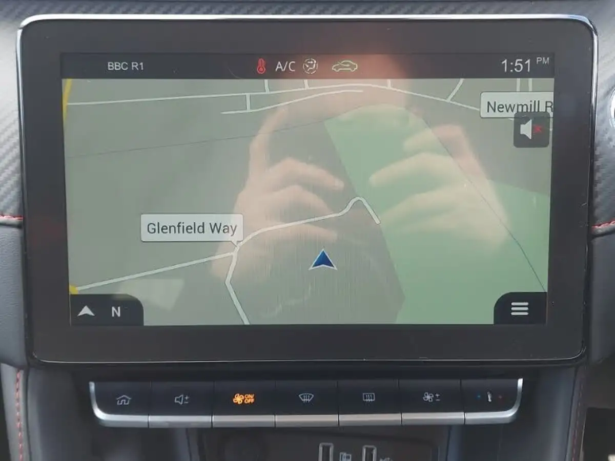 2024-mg-zs-suv-10t-gdi-exclusive-big-9