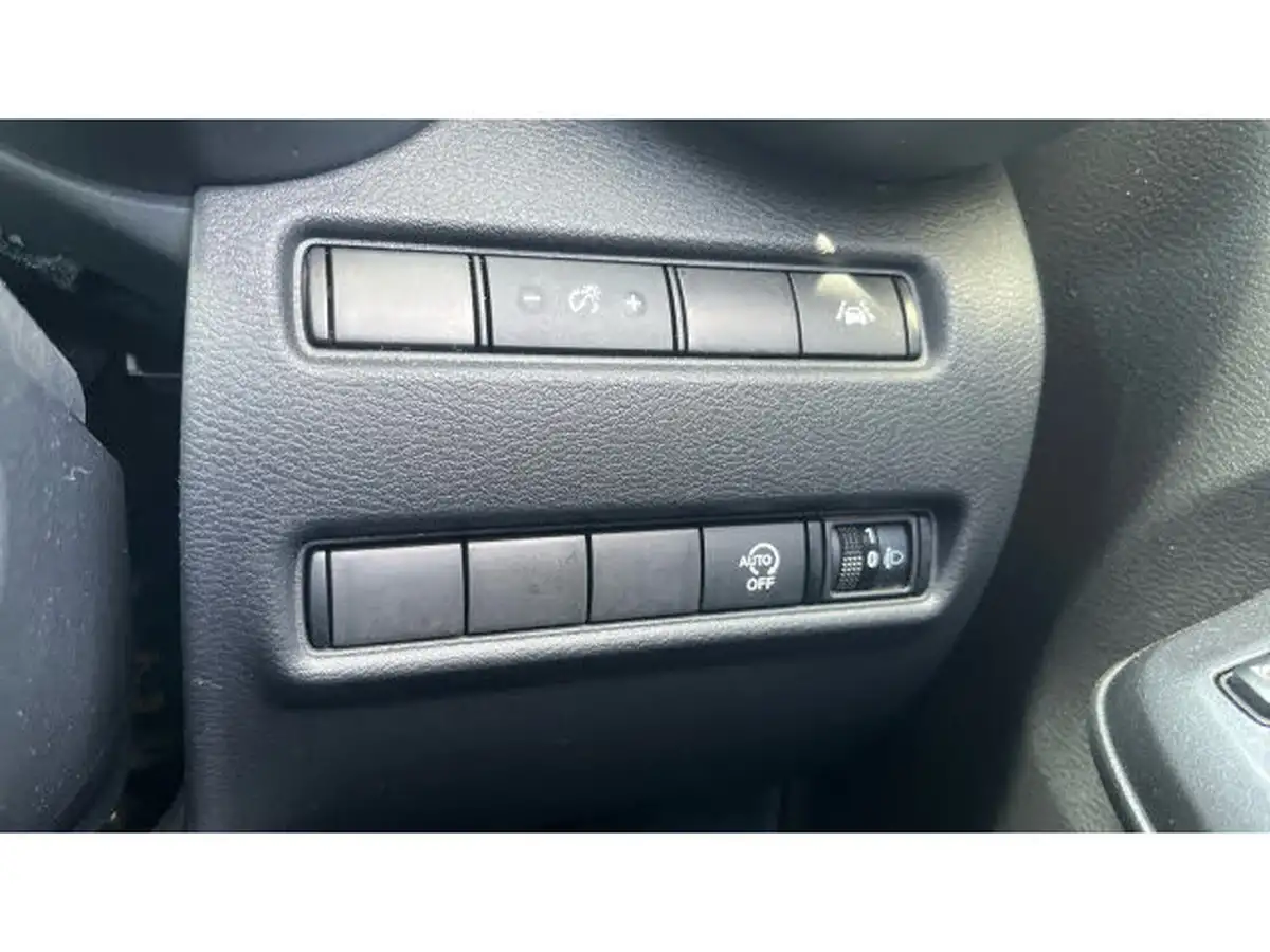 2023-nissan-juke-10-dig-t-n-connecta-big-25