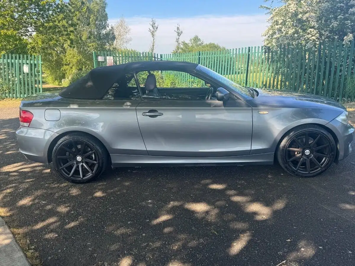 2009-bmw-1-series-20td-118d-sport-convertible-2d-big-7