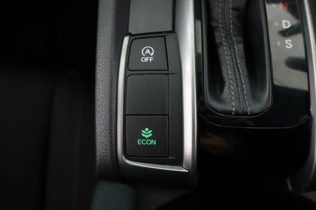 2018-honda-civic-10-vtec-turbo-sr-126ps-hatchback-5d-cvt-big-21