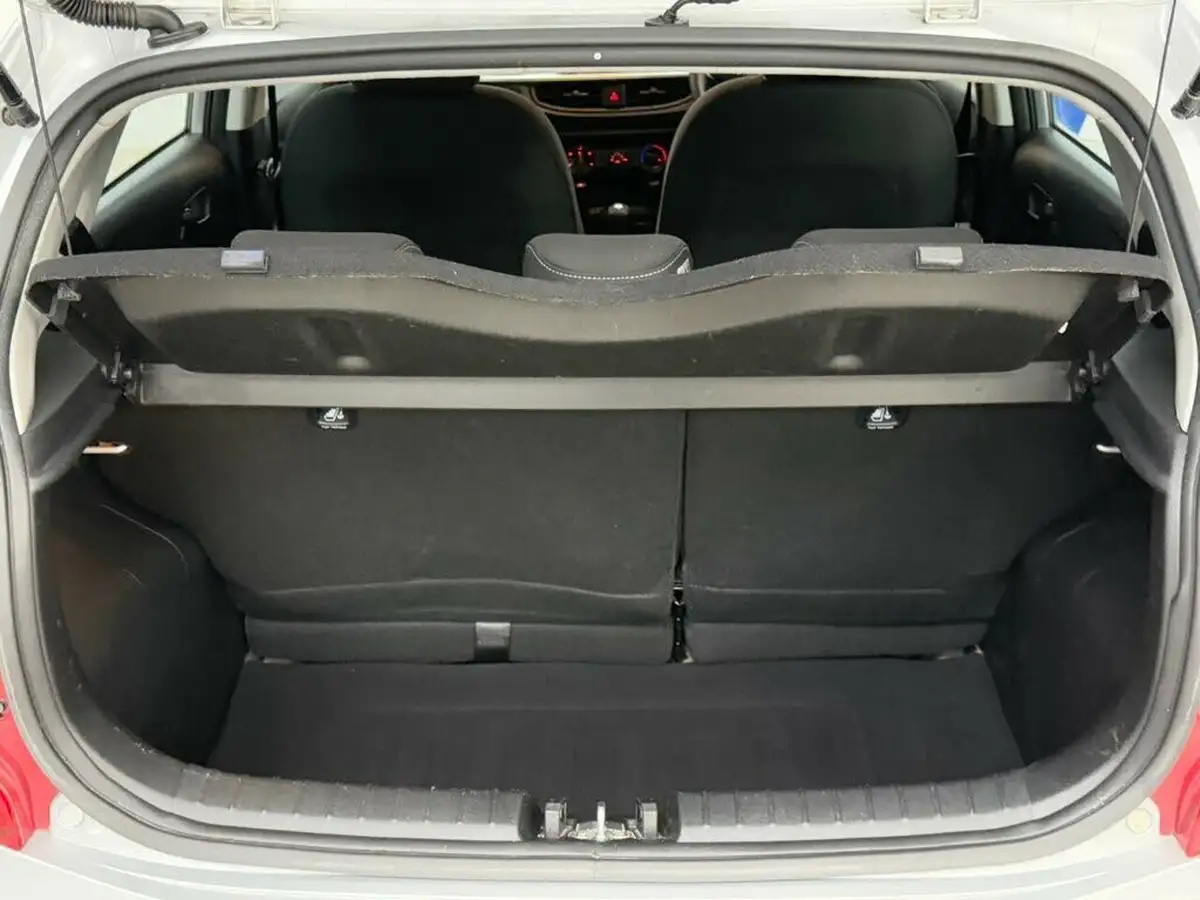 2018-kia-picanto-10-1-65bhp-adap-big-25