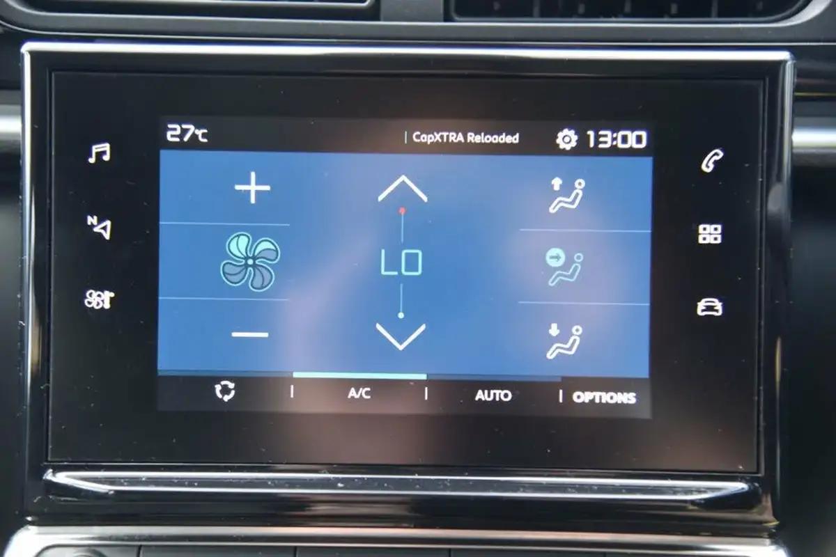 2021-citroen-c3-12-puretech-flair-83ps-big-34