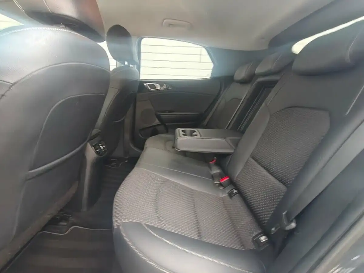 2020-kia-xceed-14-t-gdi-3-big-43
