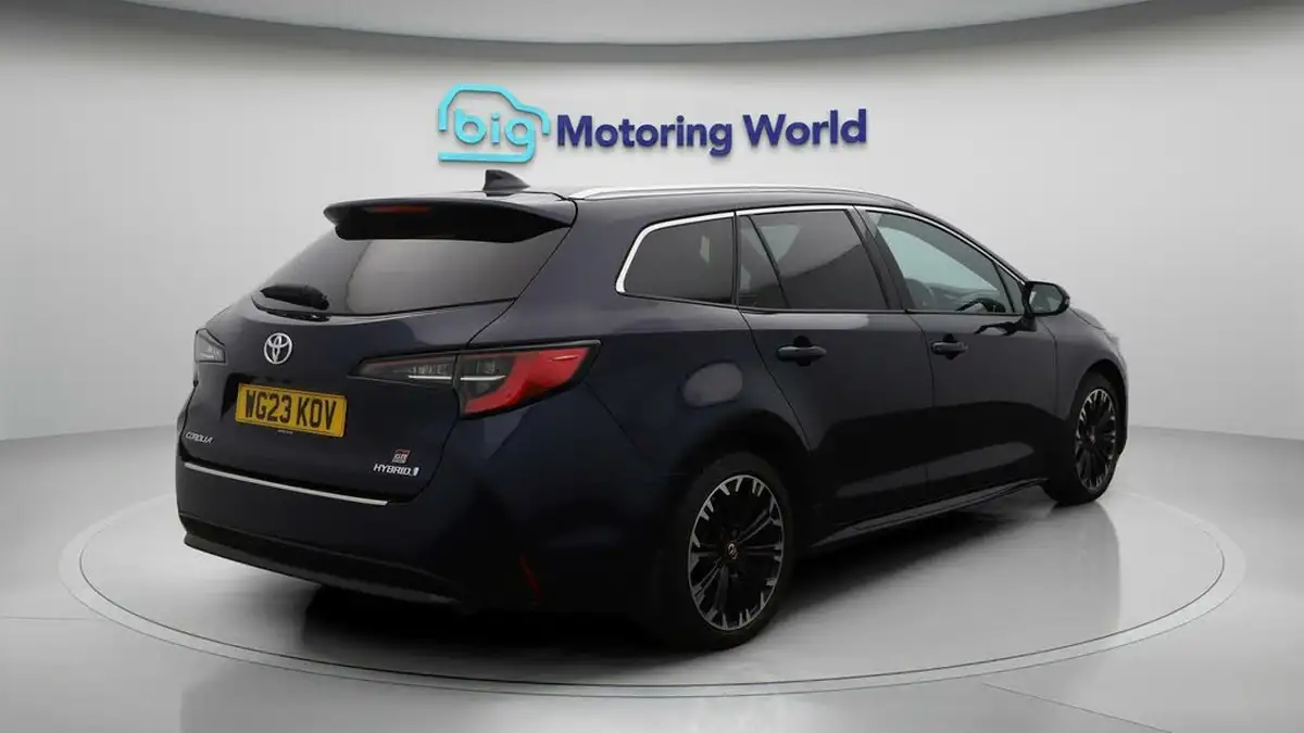 2023-toyota-corolla-18-vvt-i-gr-sport-138bhp-touring-sports-big-7