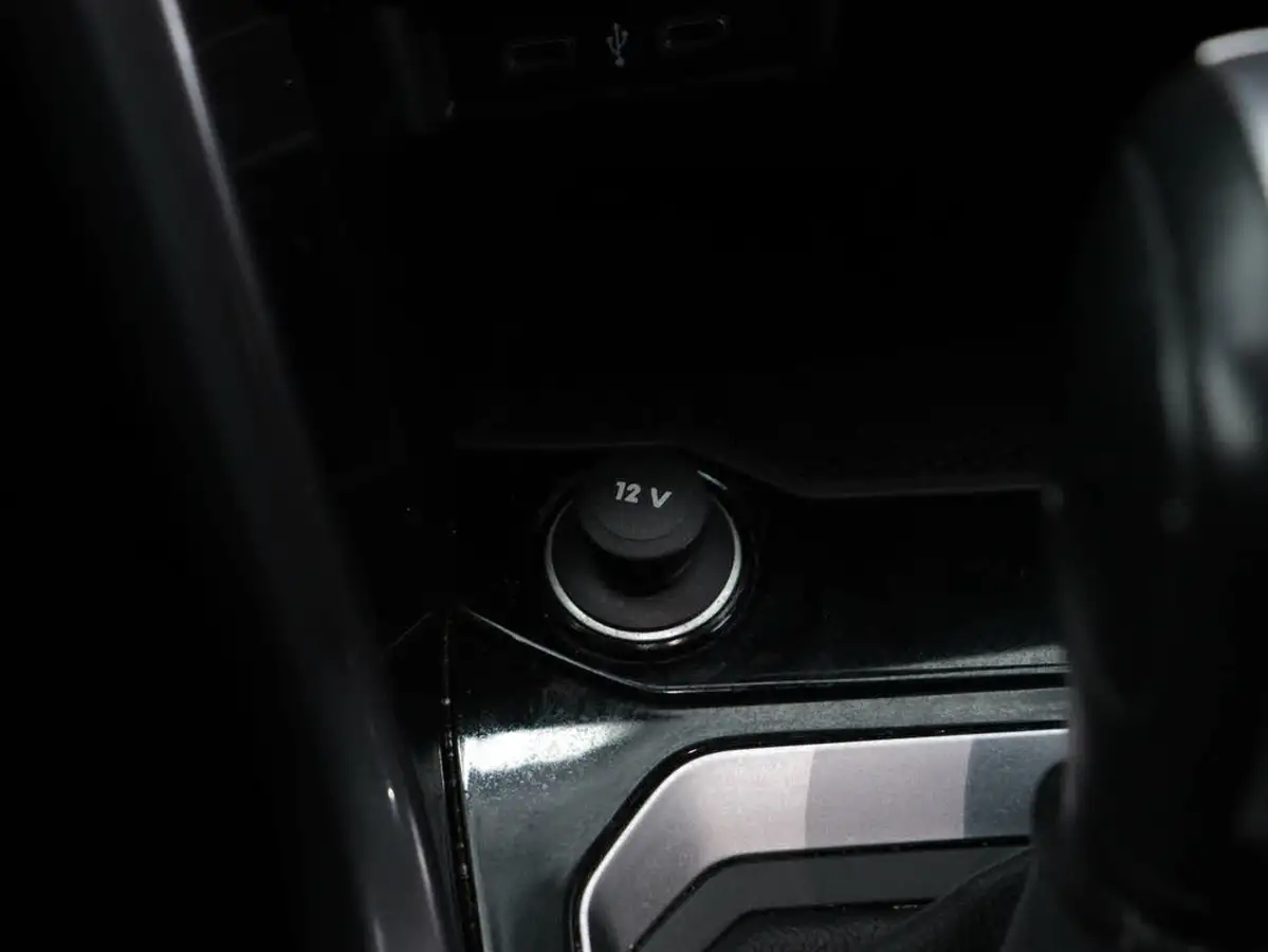 2021-volkswagen-t-roc-15-tsi-r-line-hatchback-5d-dsg-big-28