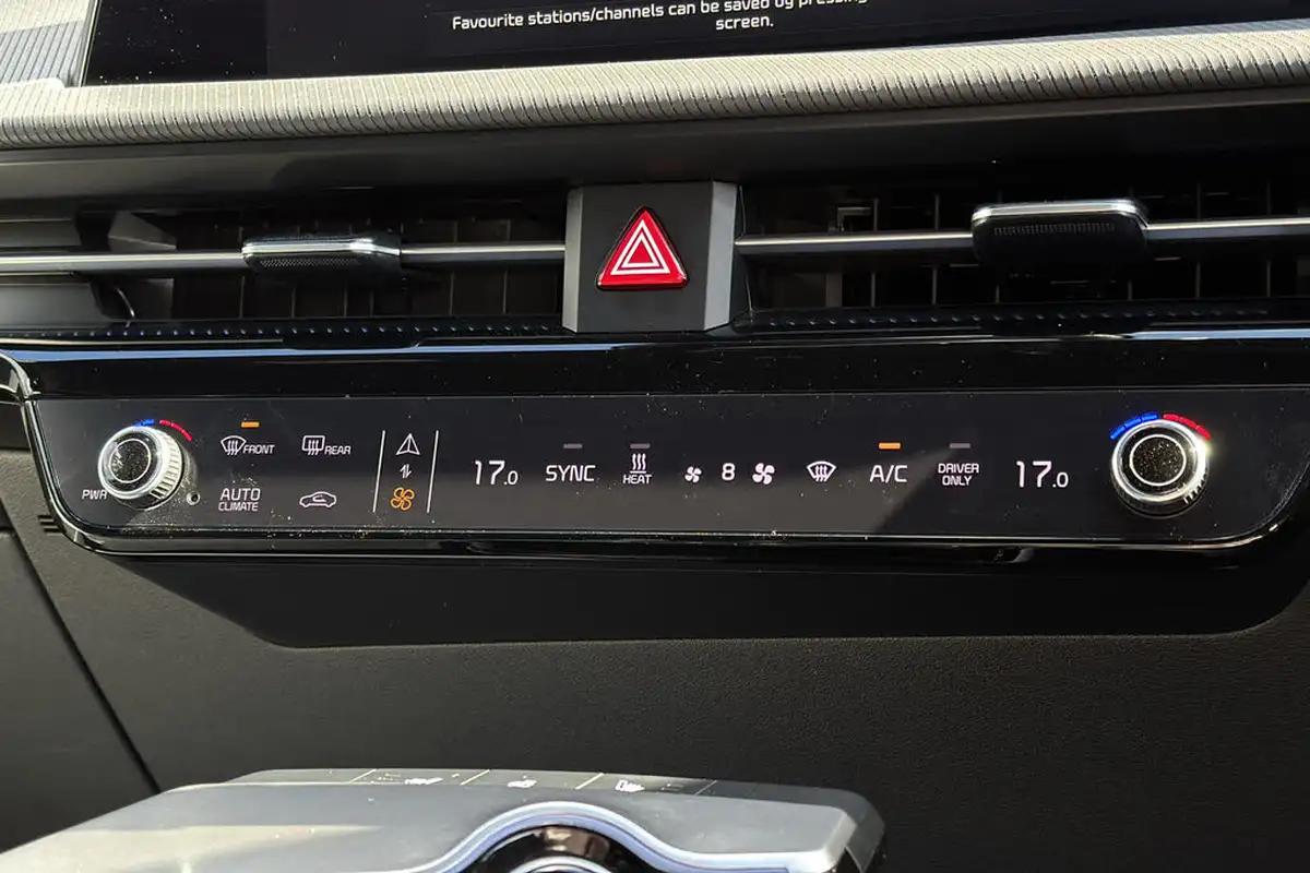 2022-kia-ev6-e-gt-line-225bhp-heat-pump-big-15