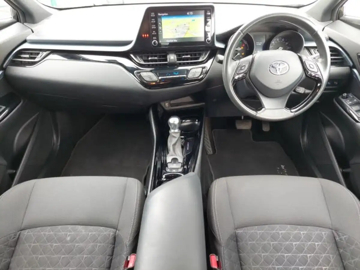 2021-toyota-c-hr-18-vvt-i-design-big-2