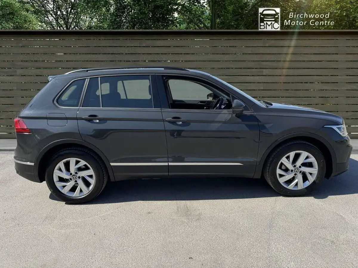 2022-volkswagen-tiguan-15-tsi-life-150ps-dsg-big-7