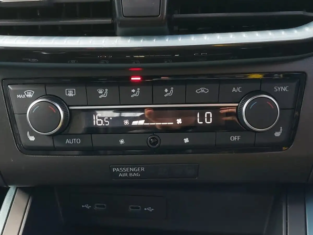 2024-seat-arona-10-tsi-xperience-lux-115ps-big-18