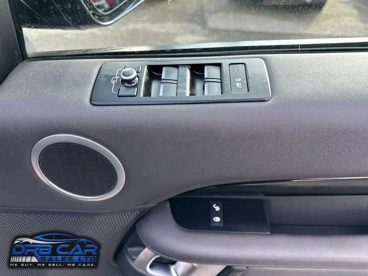 2020-land-rover-discovery-30-sd6-se-big-44