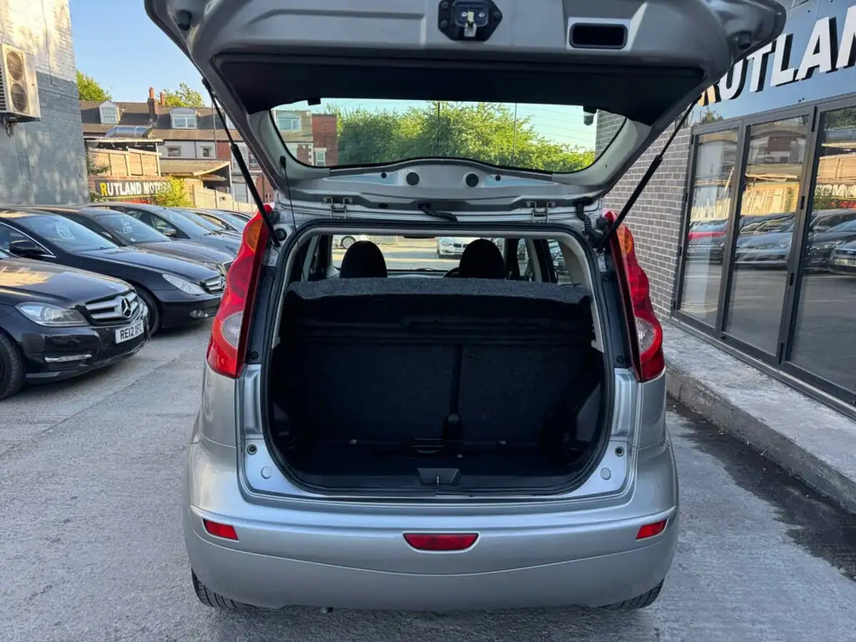2009-nissan-note-14-acenta-big-39