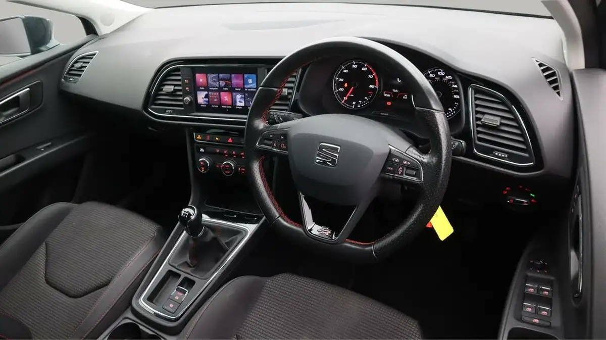 2019-seat-leon-15-tsi-evo-fr-130ps-hatchback-big-9