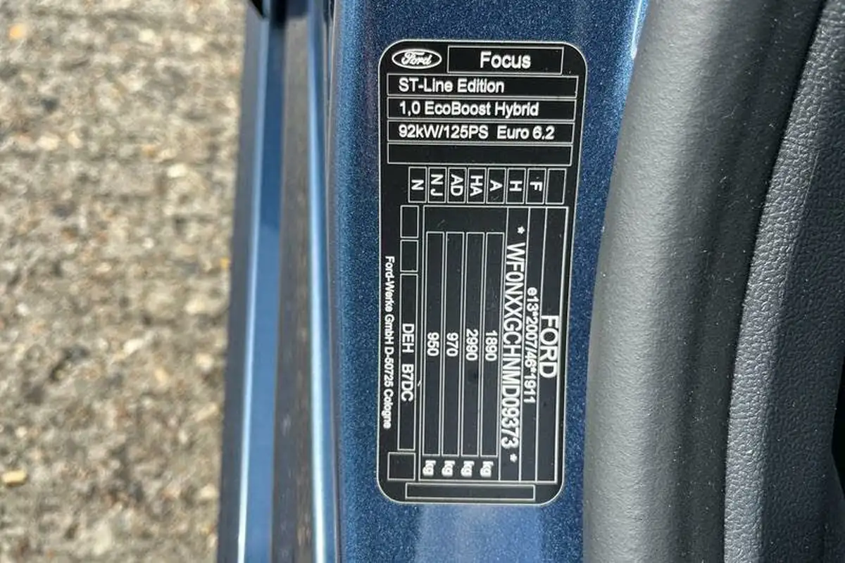 2021-ford-focus-10t-st-line-edition-125ps-hatchback-big-38